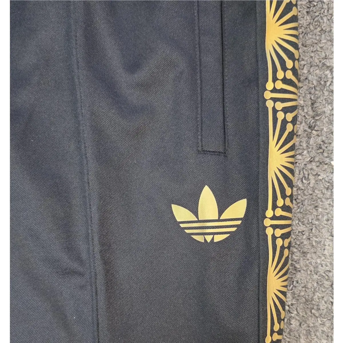 Adidas clothing - Black 2