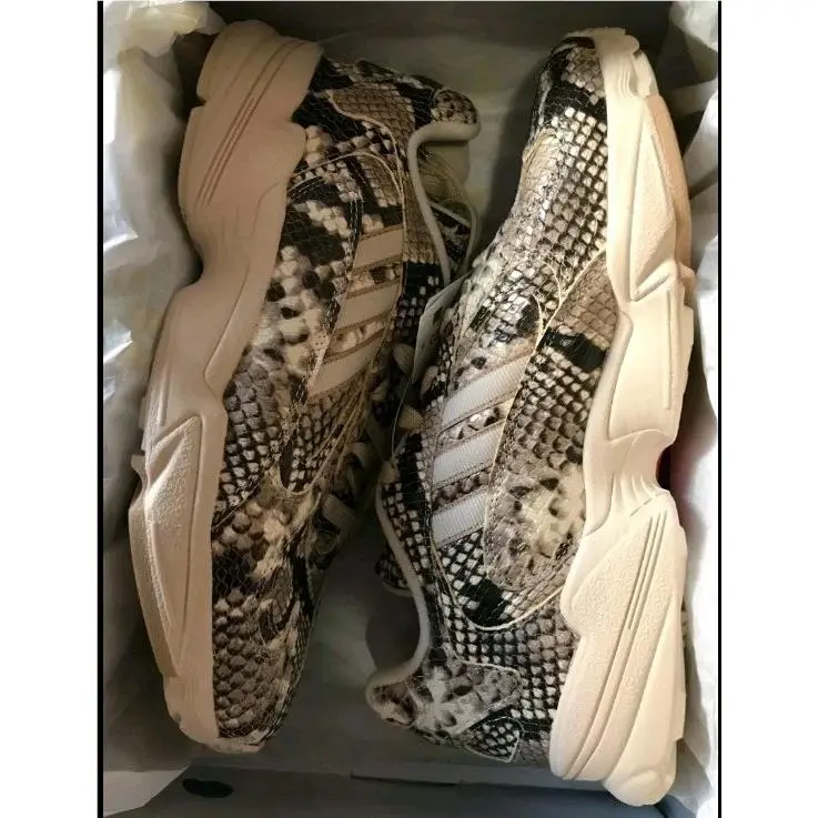 Adidas shoes - adidas Originals Yung-1 - Originals - EG1717 - Brown 6