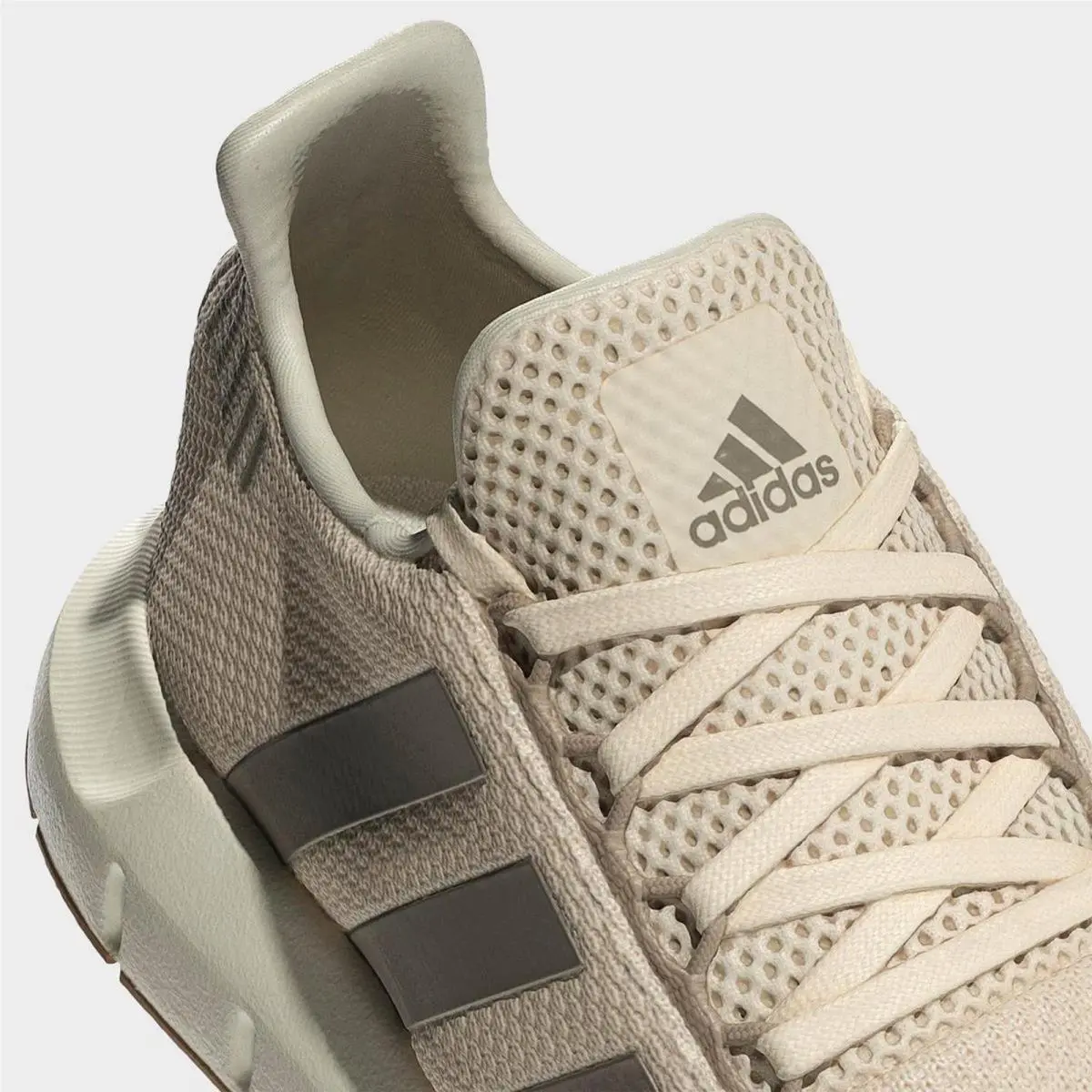 Adidas shoes - JR6894 100 - Wonder White/Cyber Metallic/Off White 4
