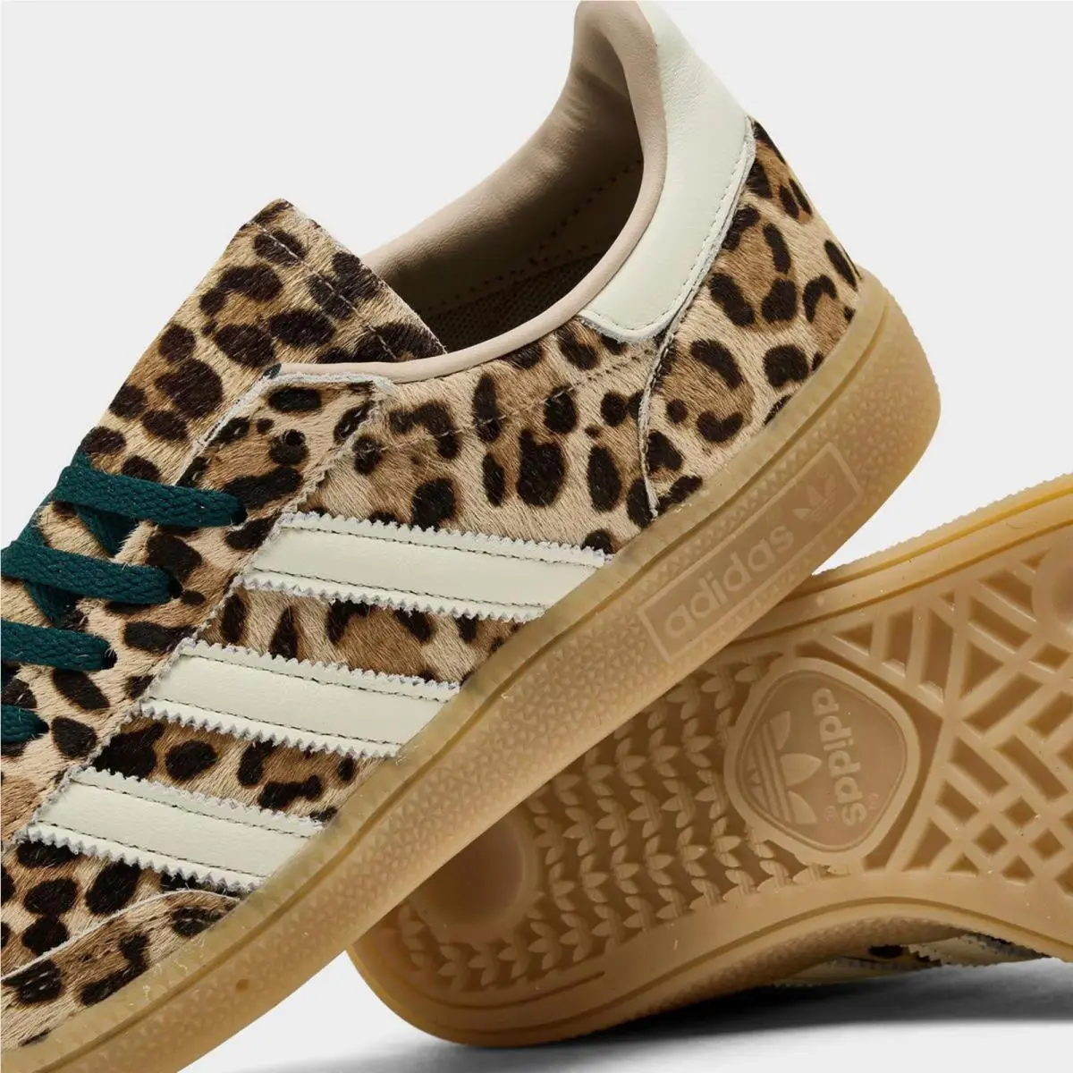 Adidas shoes - KI6678 250 - Magic Beige/Ivory/Aurora Ivy 0