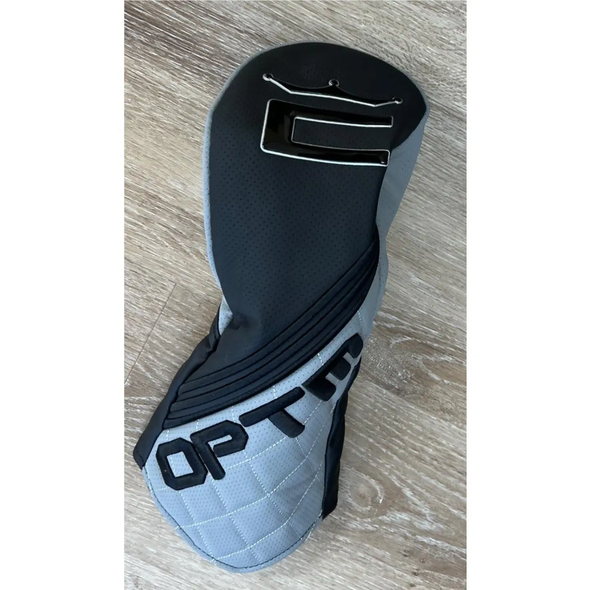 Cobra  - Futurefit33 SV - 917255 - Black, Lie Angle: Black (UPC: 0887996219261) 4