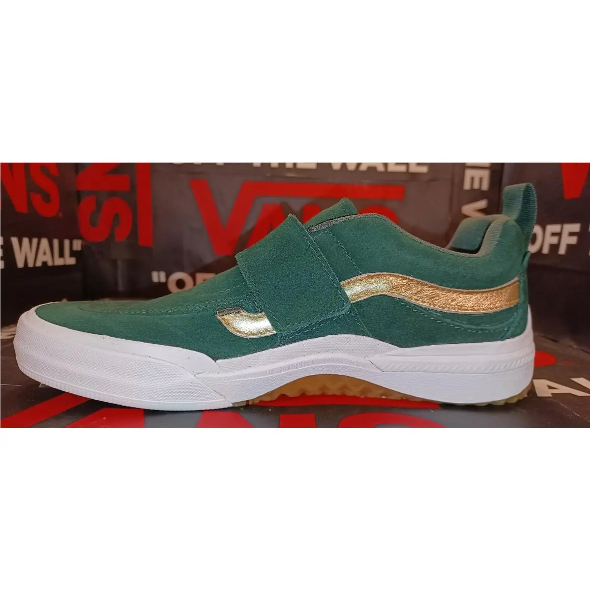 Men`s 8/Women`s 9.5 Kyle Walker Pro 2 Suede Shake Junt Forest Green /gold by Vans