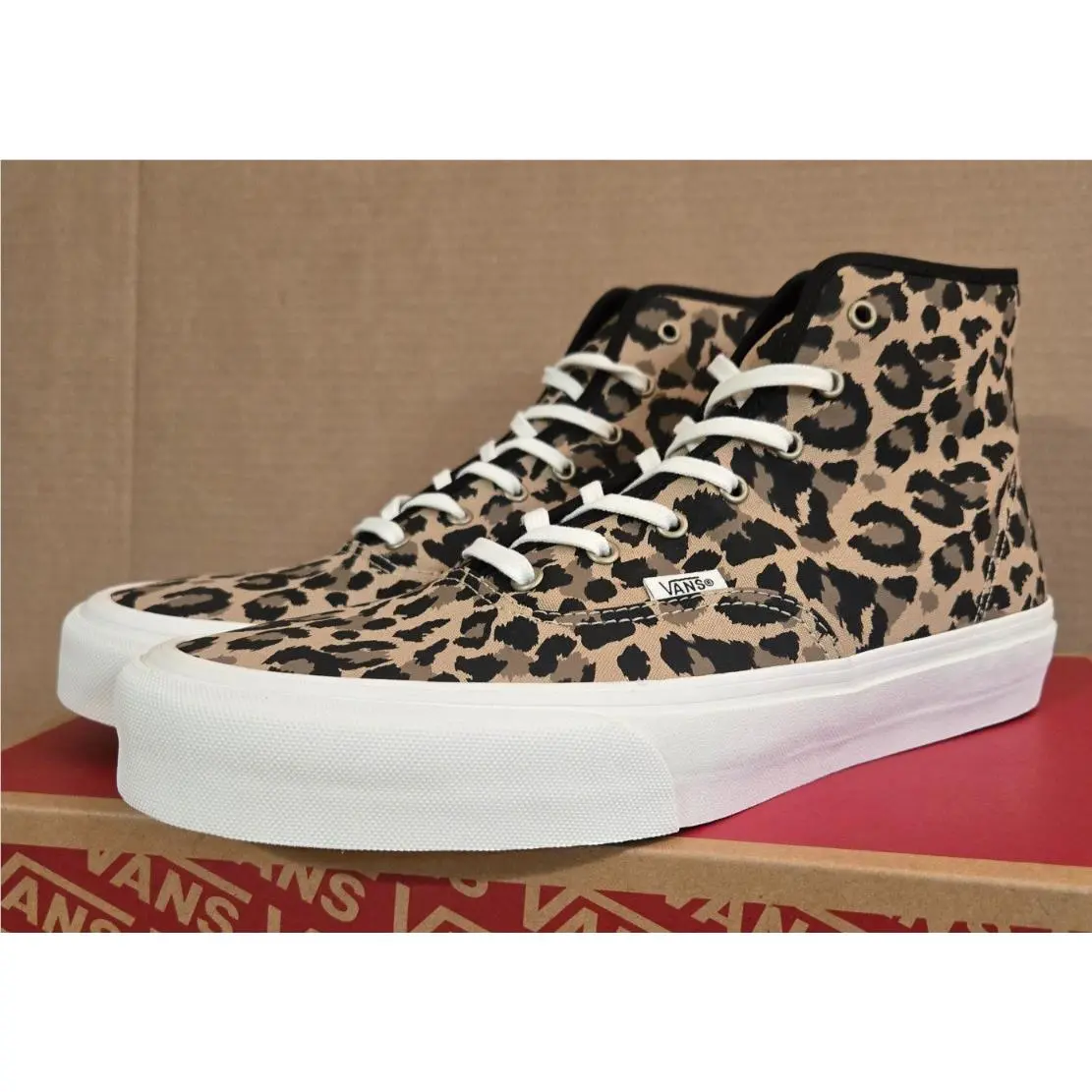 Hi 2.0 Shoes 9 Women/ 7.5 Men Leopard/black Incense VN000EKKGR4 by Vans