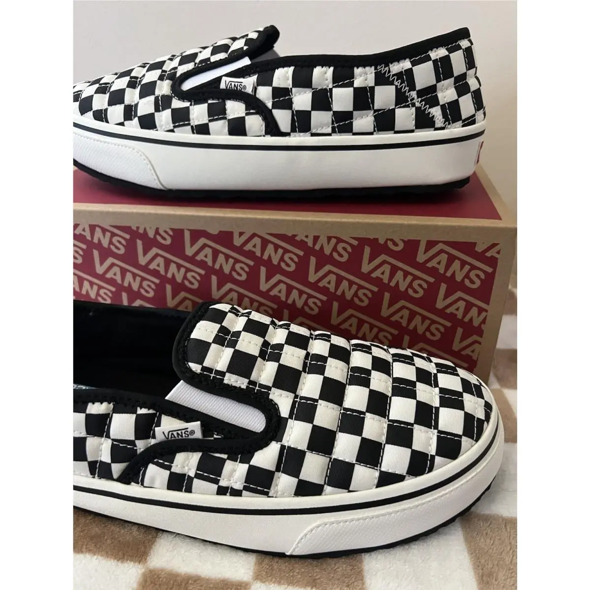 Vans shoes - VANS Slip-Er 2 - VN0A4UWOIB8 - White 2