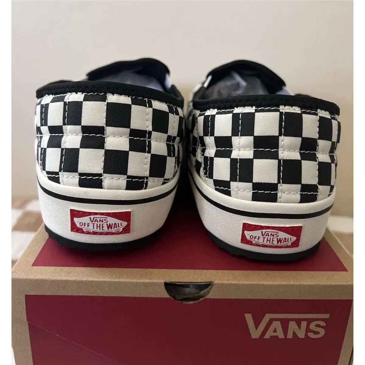 Vans shoes - VANS Slip-Er 2 - VN0A4UWOIB8 - White 10