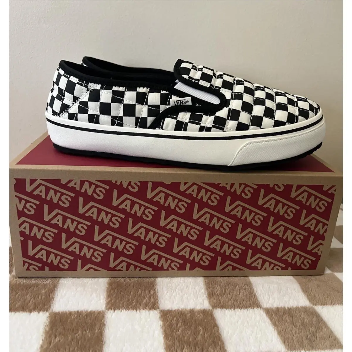 Vans shoes - VANS Slip-Er 2 - VN0A4UWOIB8 - White 0