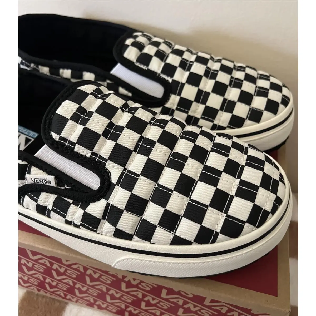 Vans shoes - VANS Slip-Er 2 - VN0A4UWOIB8 - White 6