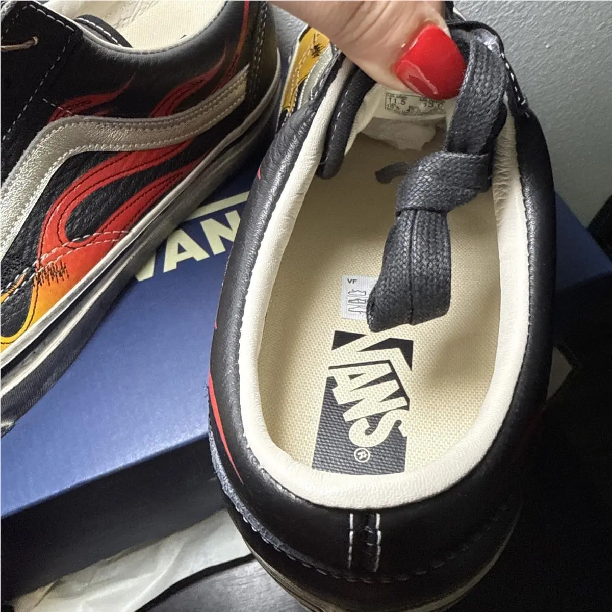 Vans shoes - VANS Old Skool - Old Skool - VN000D9RCJK - Black 6