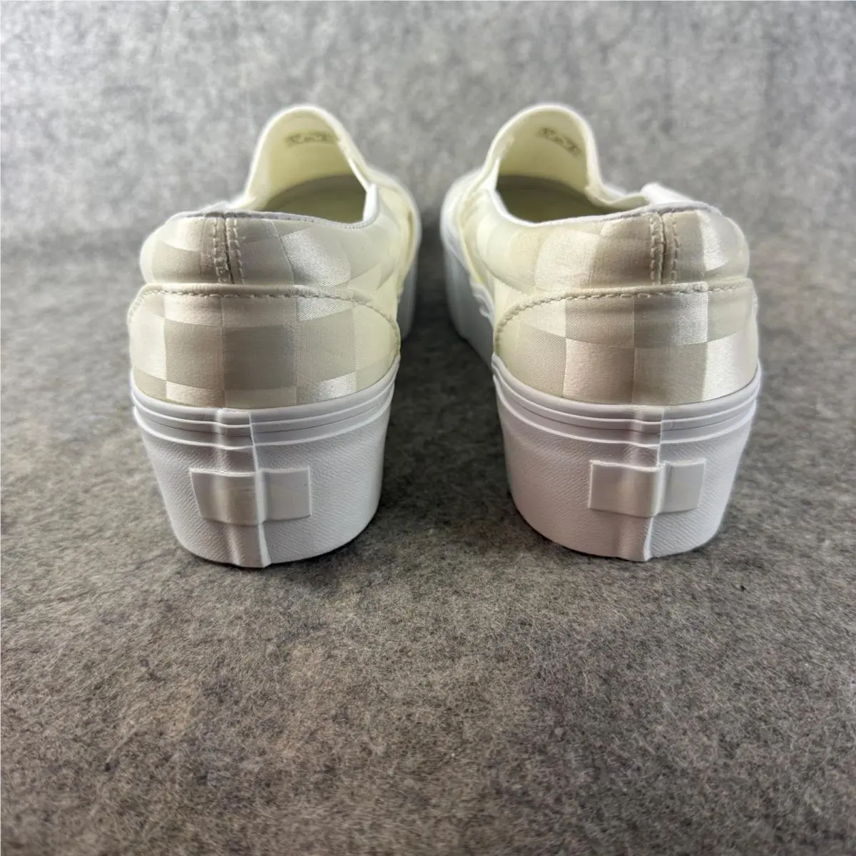 Vans shoes - Vans Classic Slip-On Stackform - Classic Stackform - White 2