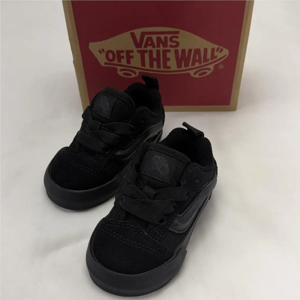 Vans shoes - Black (UPC: 197804948505) 1