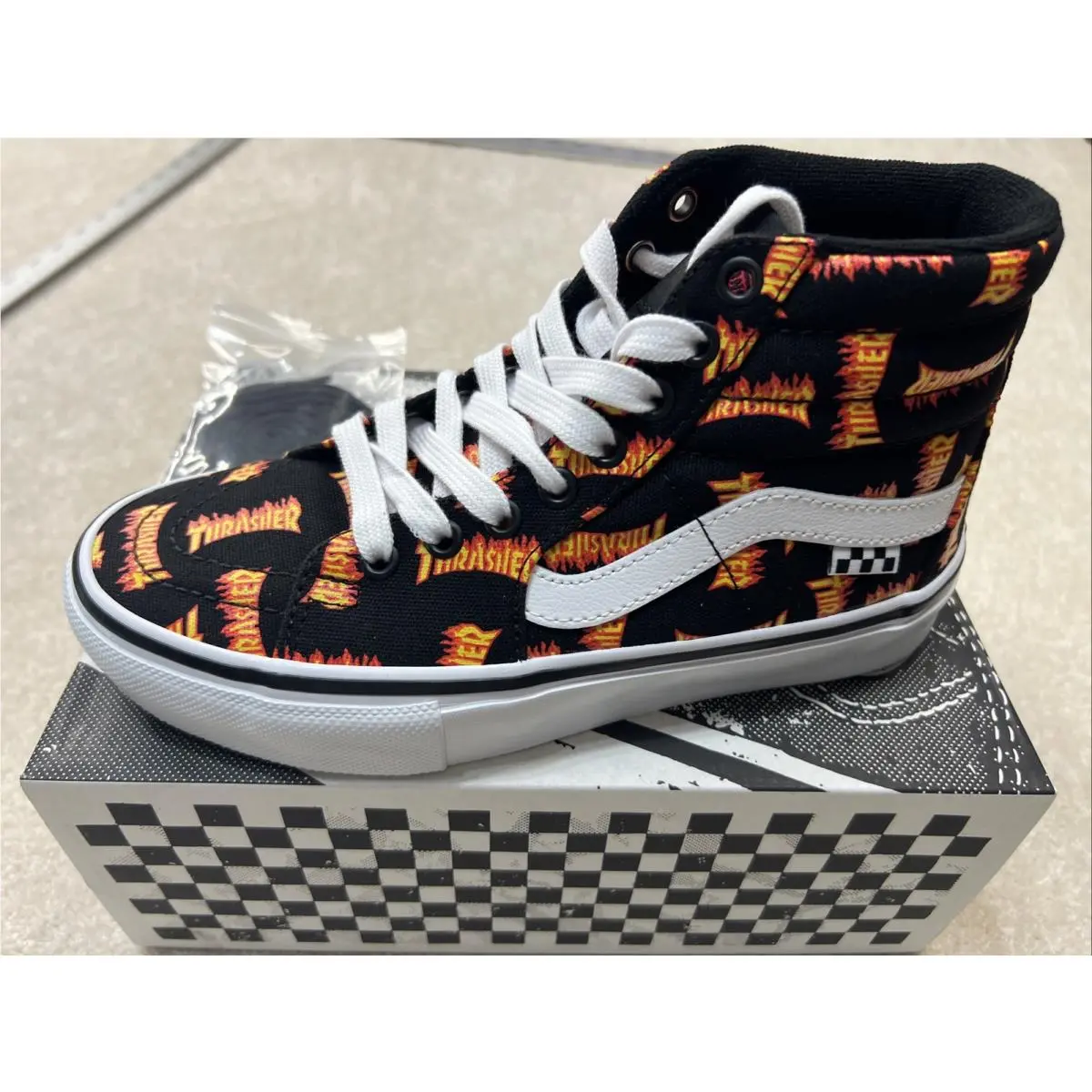 Vans Skate SK8-HI Thrasher Men’s Size 5 Black White