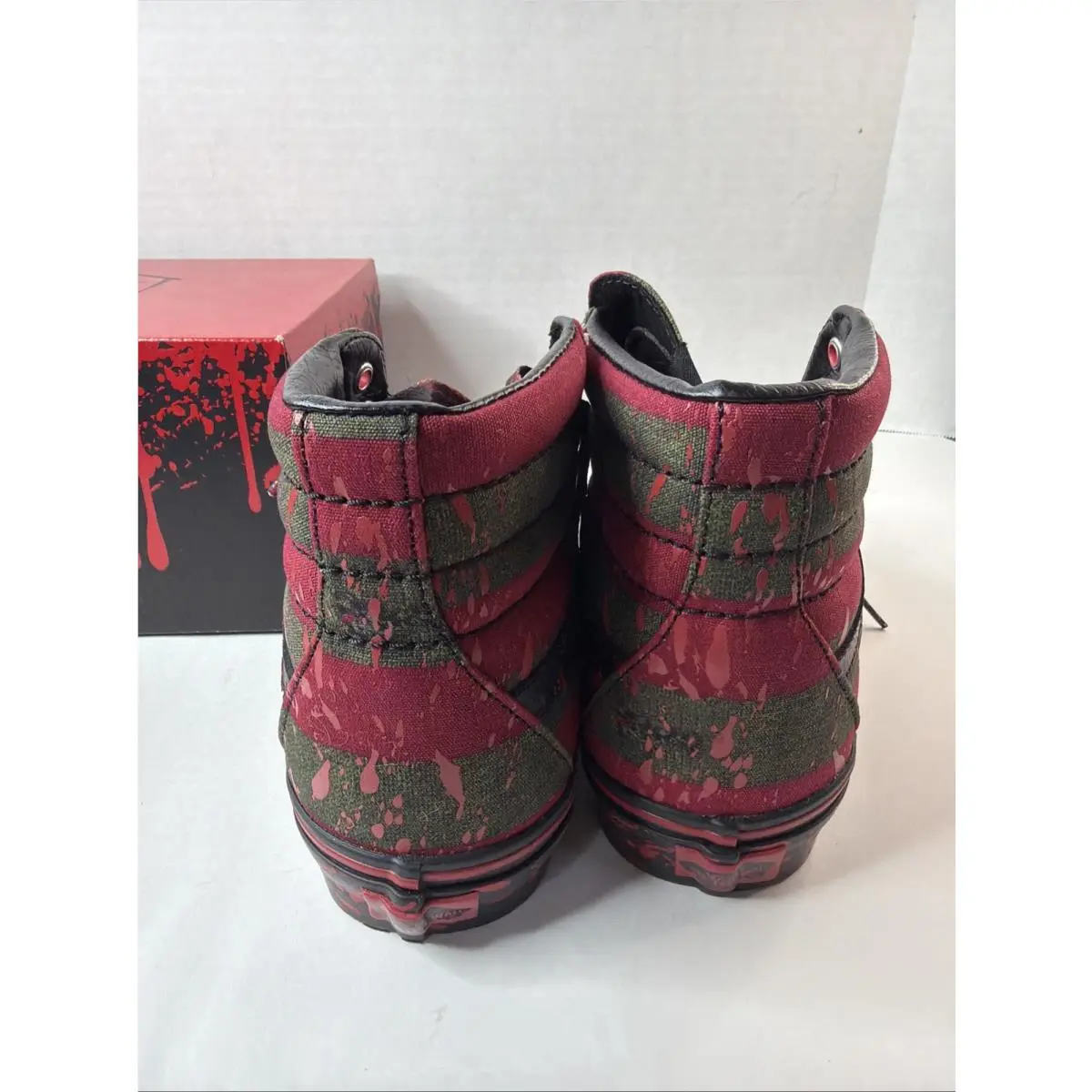 Vans shoes - VANS Sk8-Hi - Red, Green, Black (UPC: 0194901287872) 2
