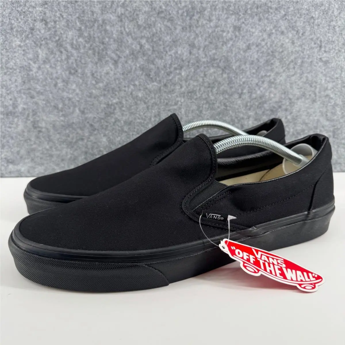 Classic Slip-on Shoes Mens 12 Black Canvas Low Top Sneakers by Vans