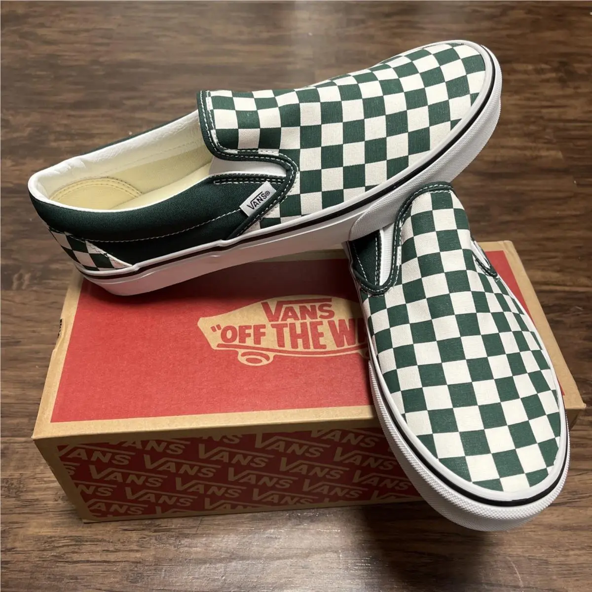 Classic Slip On Men’s 9 Color Theory Checkerboard Emerald Green by Vans