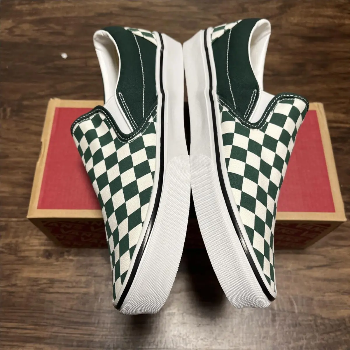 Vans shoes - VANS Slip-On - VN000EACEME1 - Green (UPC: 0198266674438) 1