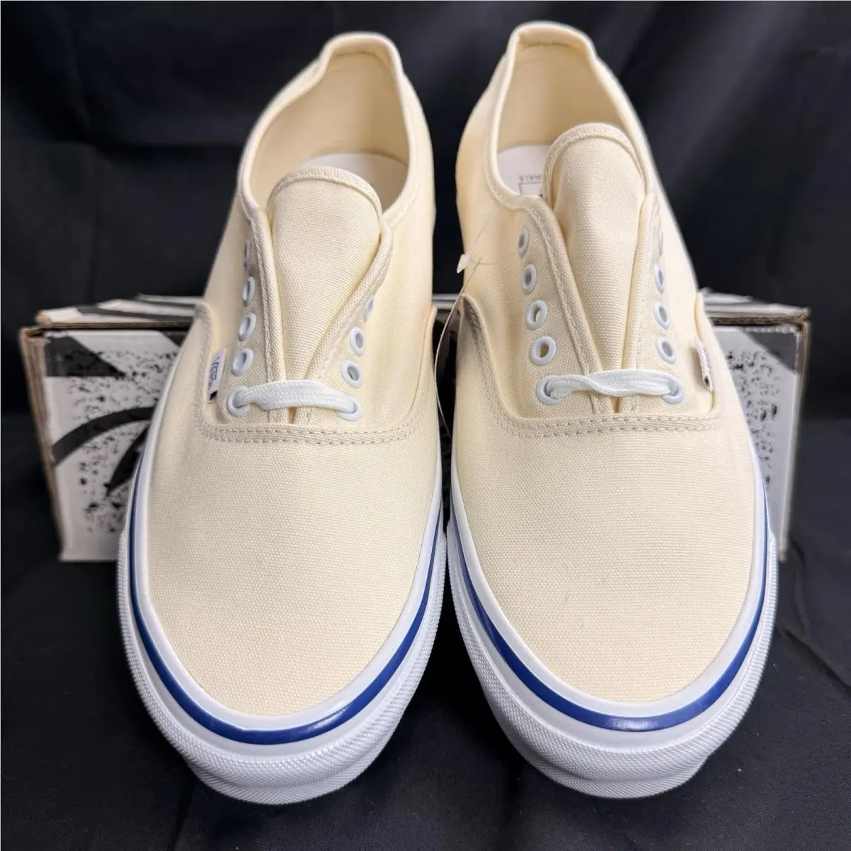 Vans shoes - VANS Authentic LX - Authentic - VN0A4BV90RD - White 1
