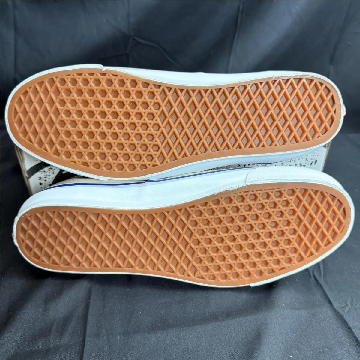 Vans shoes - VANS Authentic LX - Authentic - VN0A4BV90RD - White 4