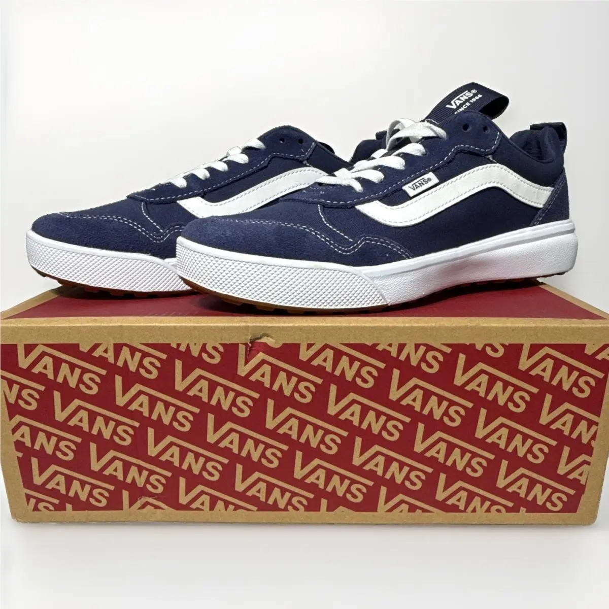 Range Exp Blue and White Canvas Lace-up Sneakers Off The Wall. Men 8.5 by Vans