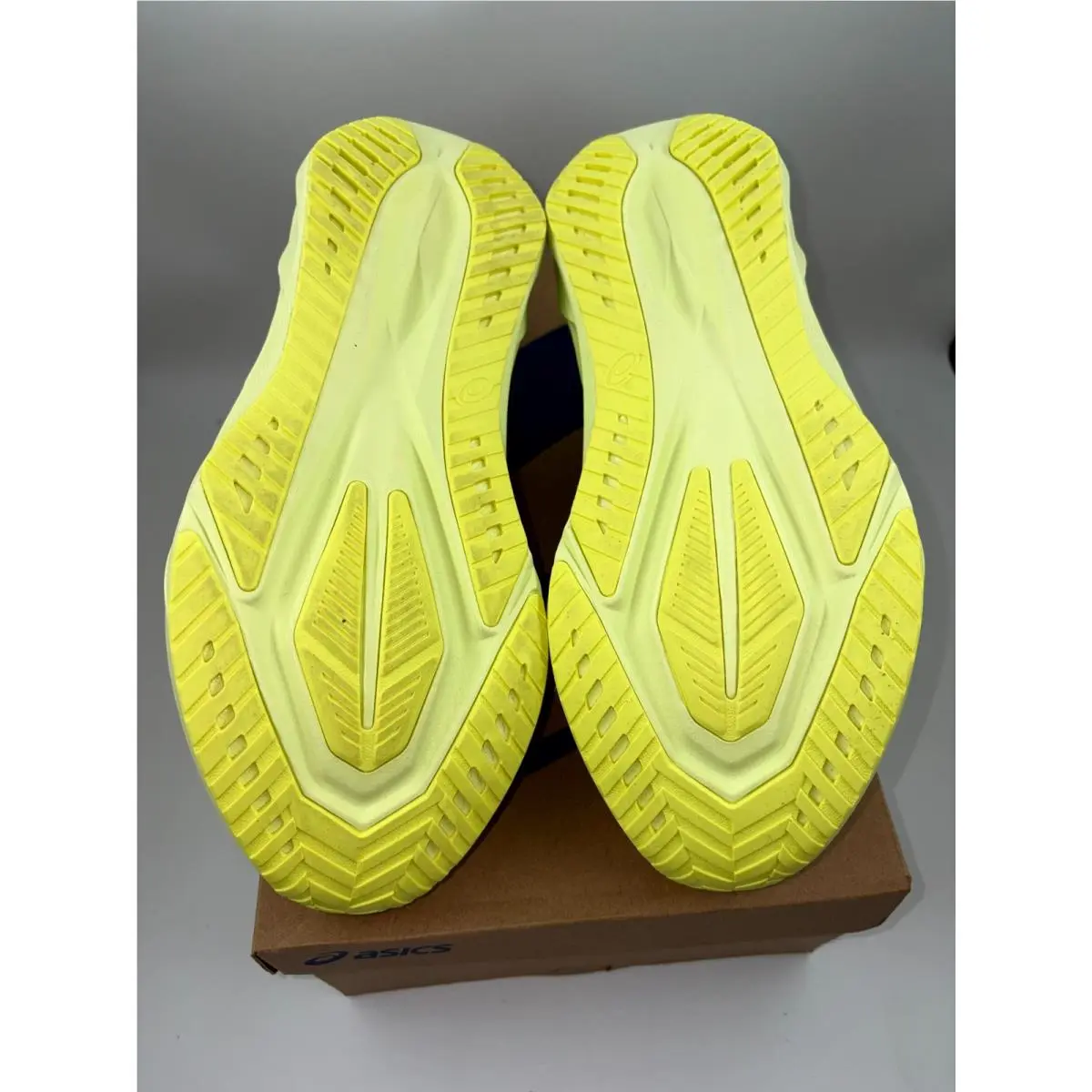 Asics shoes - ASICS Novablast - Novablast - 1011C032-750 - Green 3