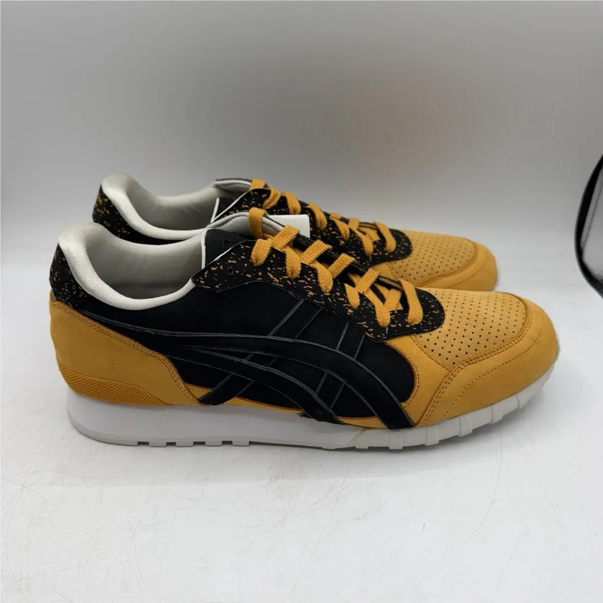 Asics shoes - ASICS Onitsuka Tiger - Onitsuka Tiger - D41PJ-9090 - Yellow 0
