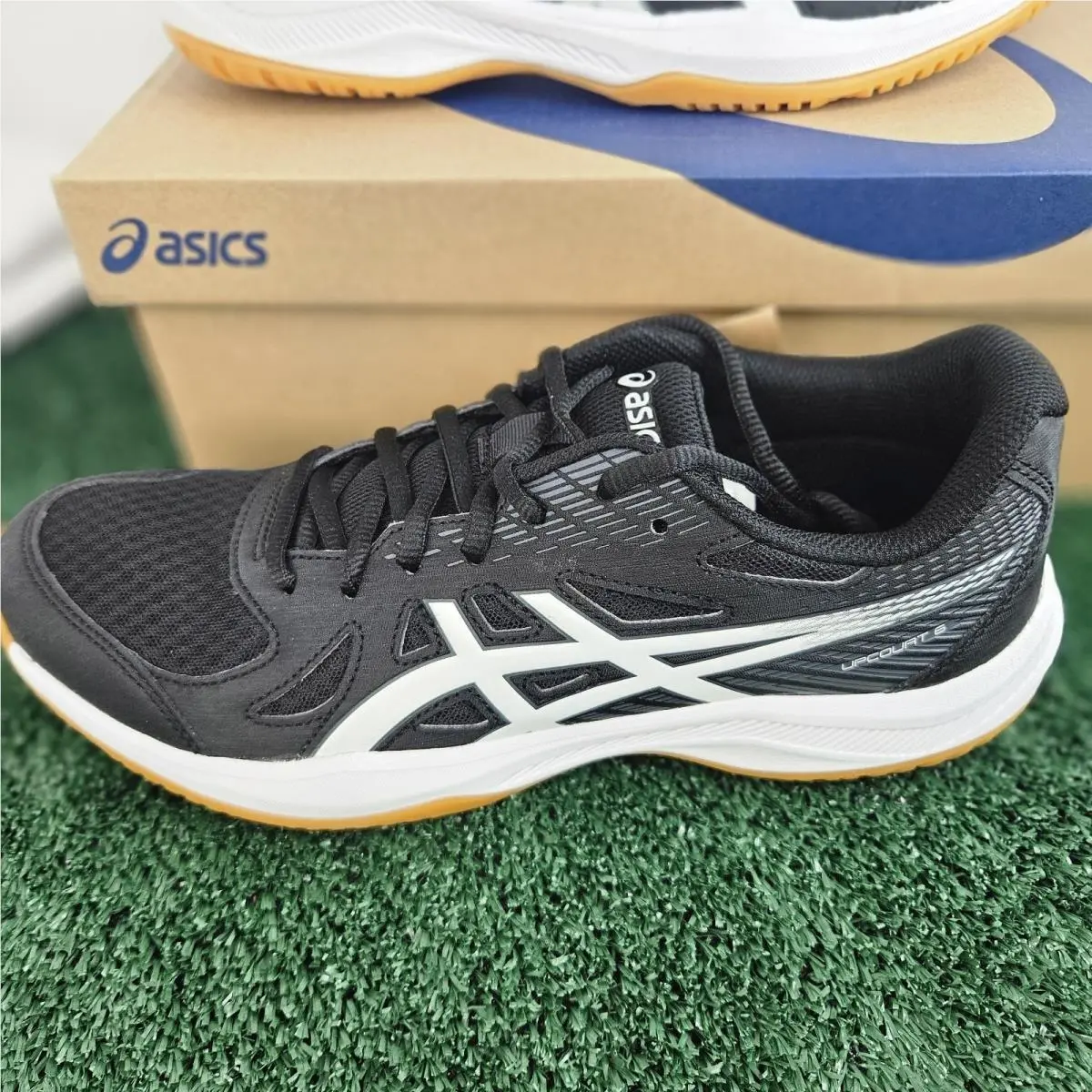 Asics shoes - ASICS Upcourt - Upcourt - 1071A104-001 - Black 1