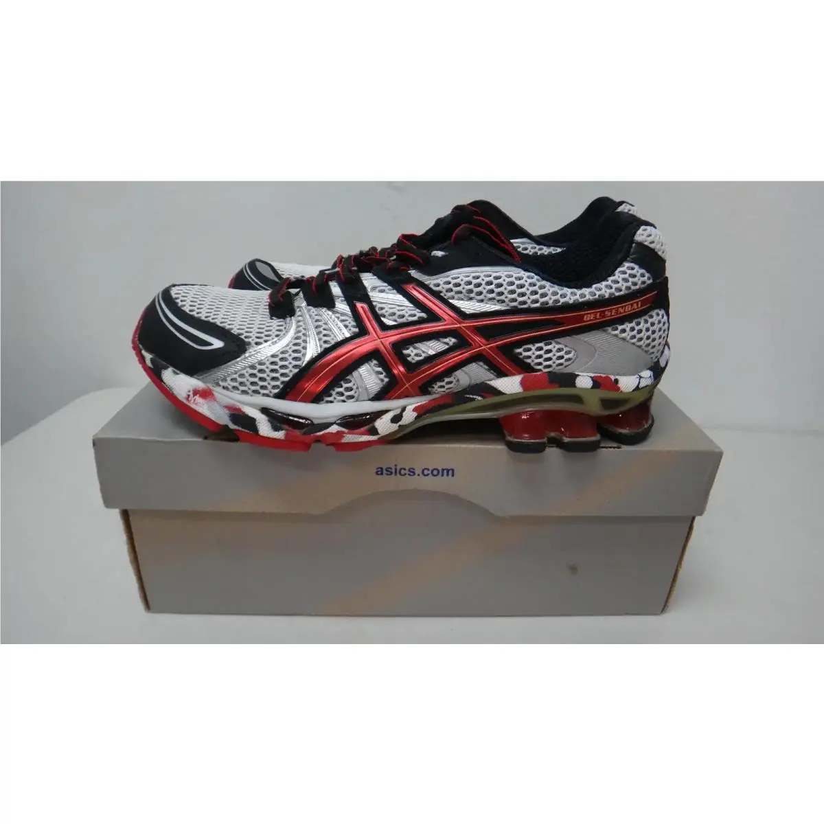 Asics Gel Sendai Men`s 7.5 White Red Black Running Shoes T31DQ 0123 Ovp