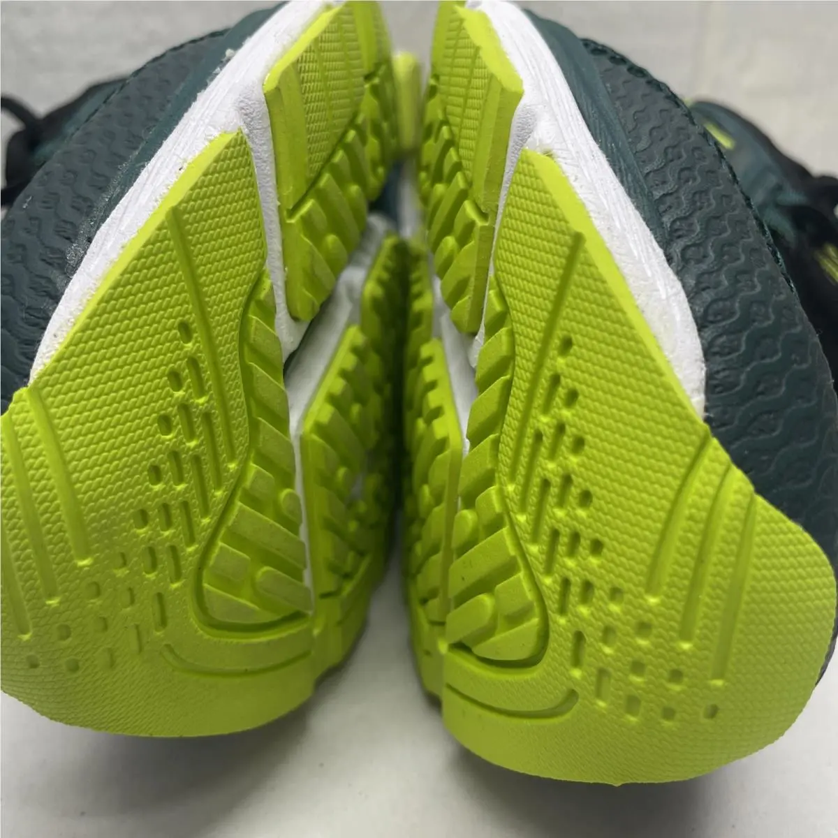 Asics shoes - ASICS GT-2000 - T805N 300 - Everglade/Black 9