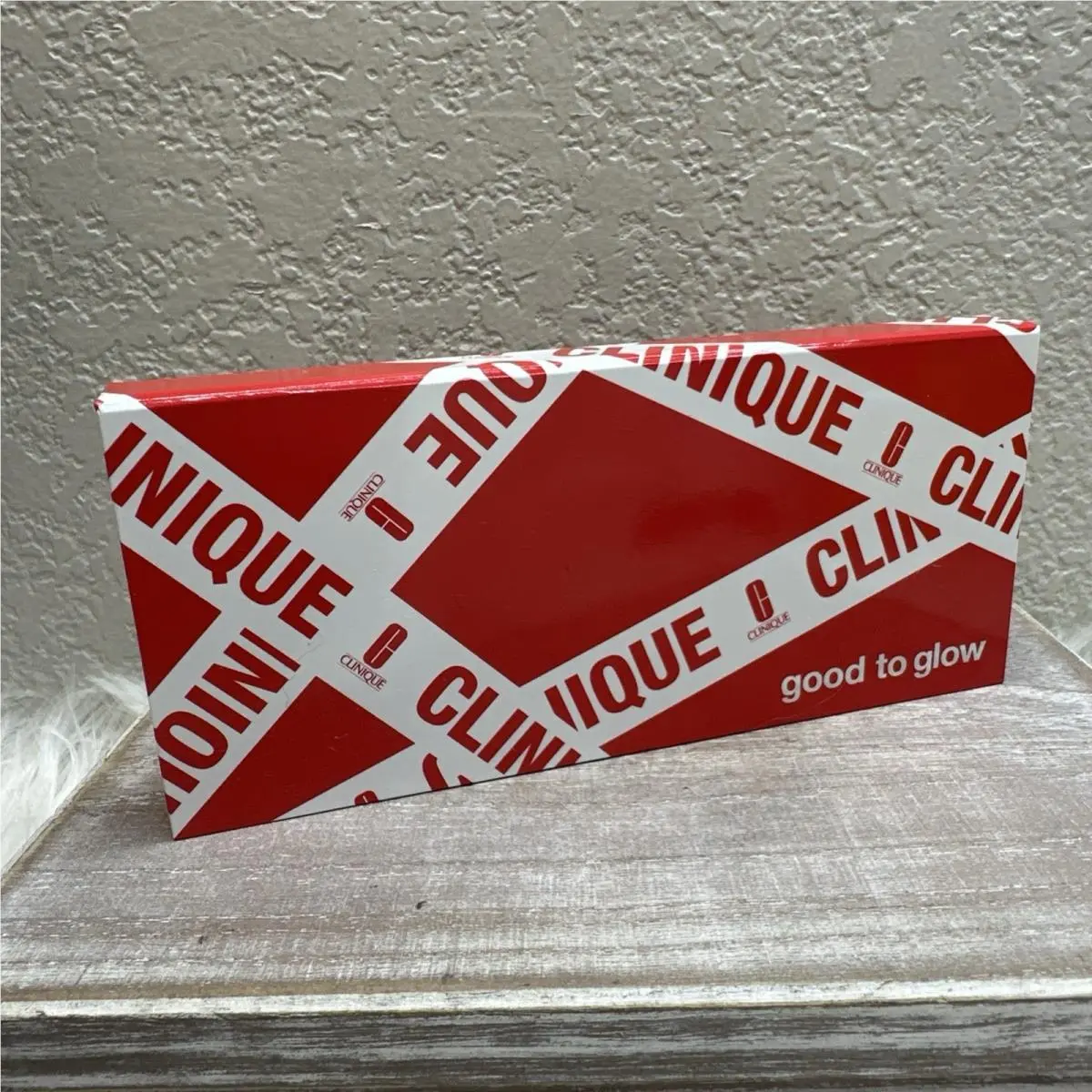 Clinique Good to Glow All-in-one Limited Edition Face Palette Read