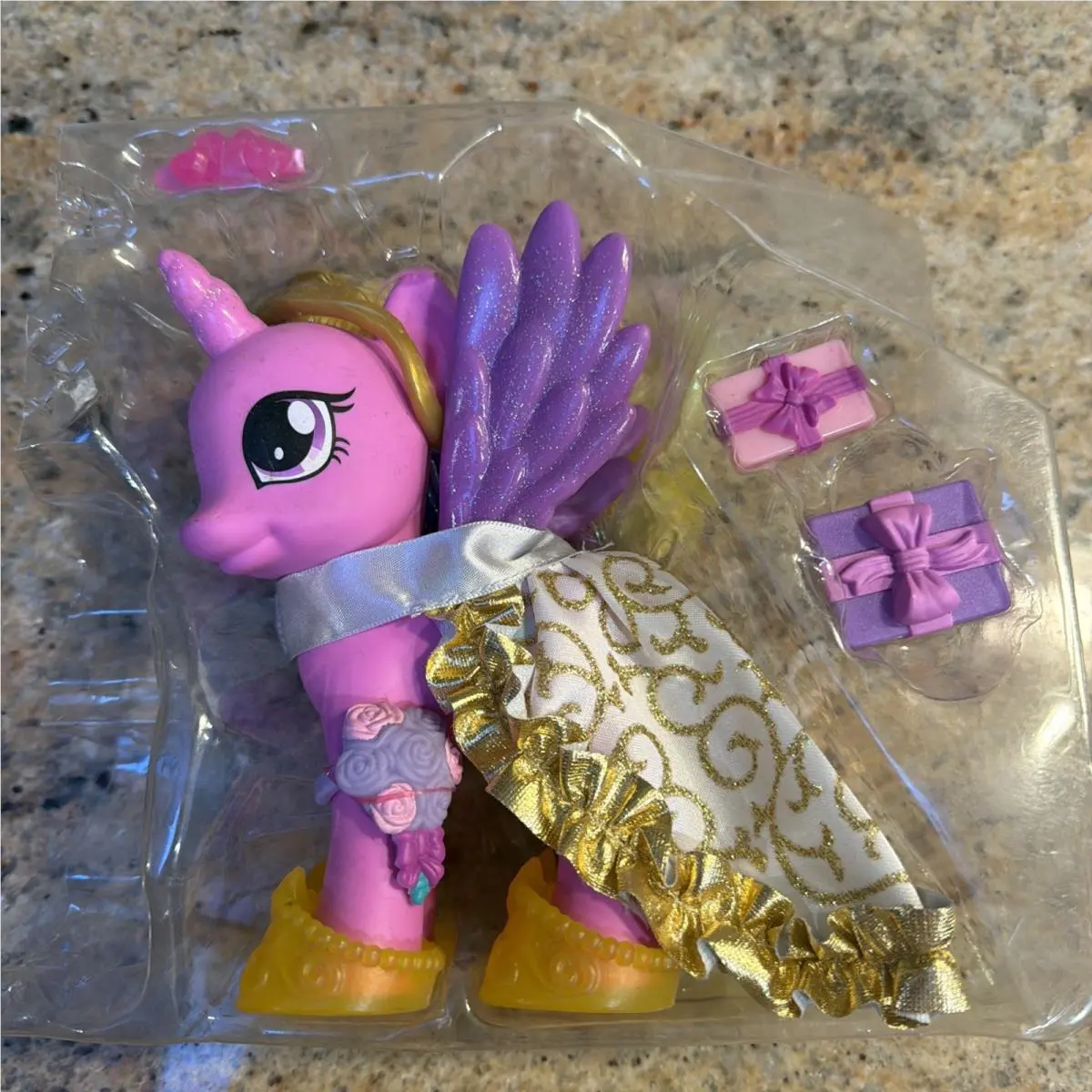 1012 My Little Pony G4 Royal Wedding Princess Cadance Fashion Style 6 Read