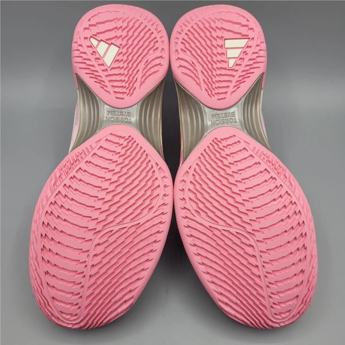 Adidas shoes - adidas Avacourt - Avacourt - IH0510 - Pink 4