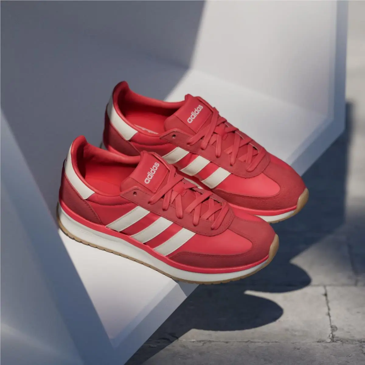 Adidas shoes - adidas Run 70s - Run - Red 0