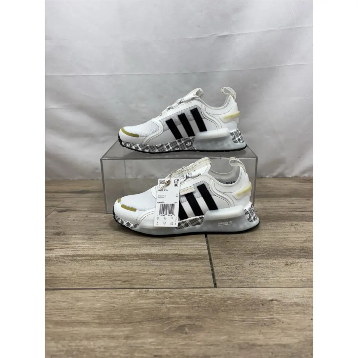 Adidas shoes - NMD V3 - NMD - ID6712 - White Black (UPC: 4066748316847) 1