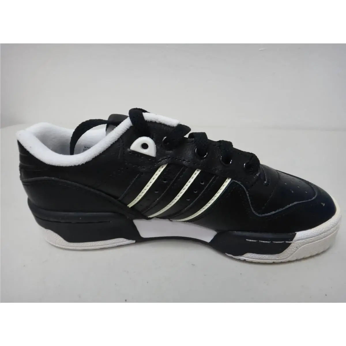 Adidas shoes - Rivalry Low J - Rivalry Low - Black 4