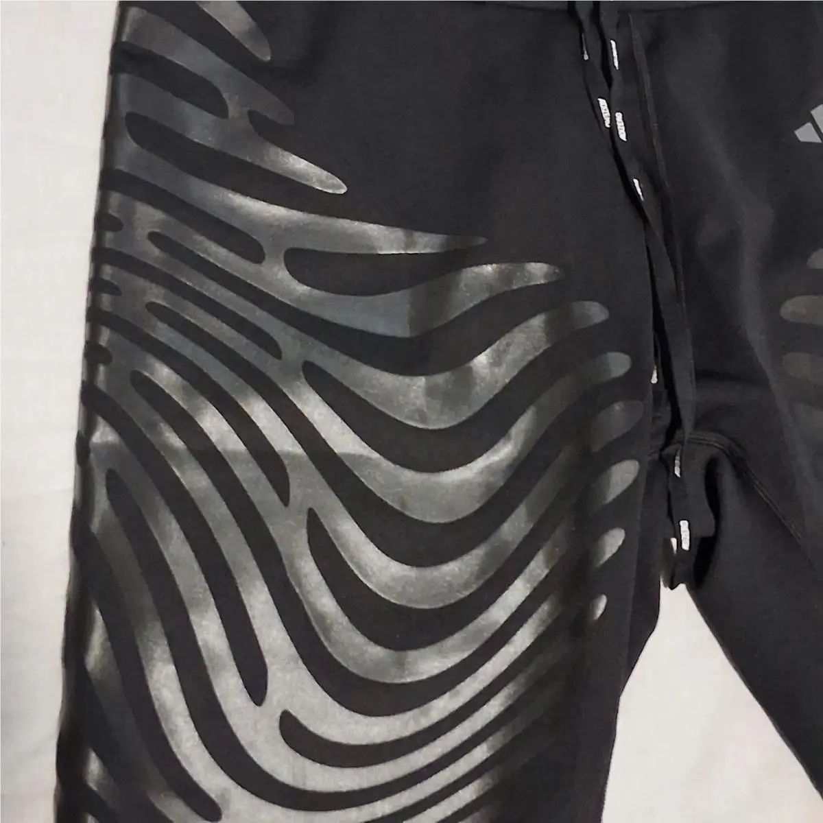 Adidas clothing - Black 5