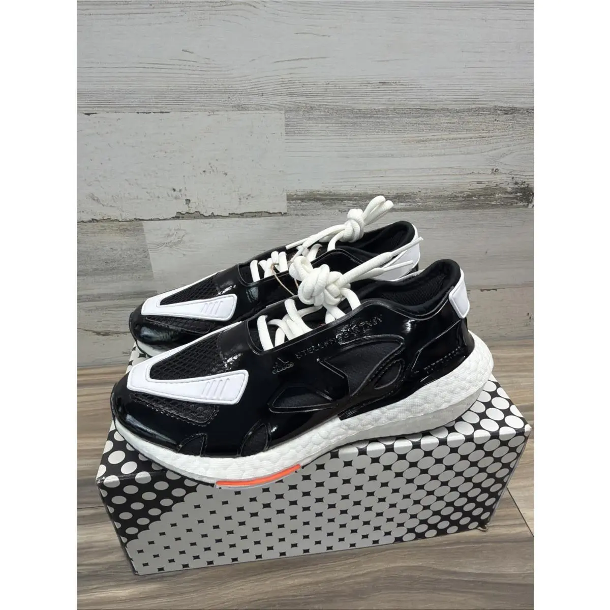 Adidas shoes - adidas UltraBoost 22 - UltraBoost - Multicolor 1