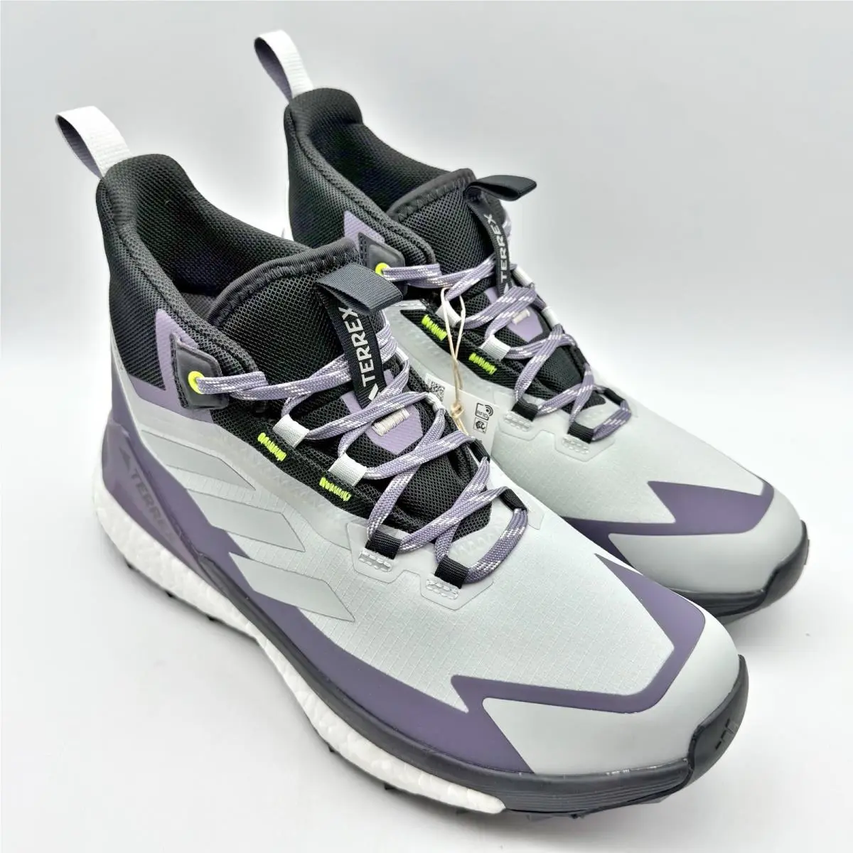 Adidas shoes - Gray (UPC: 196465236587) 4