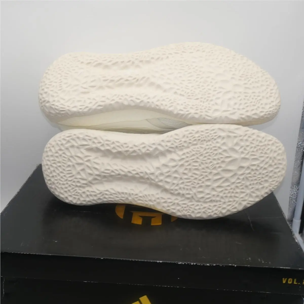 Adidas shoes - White 4
