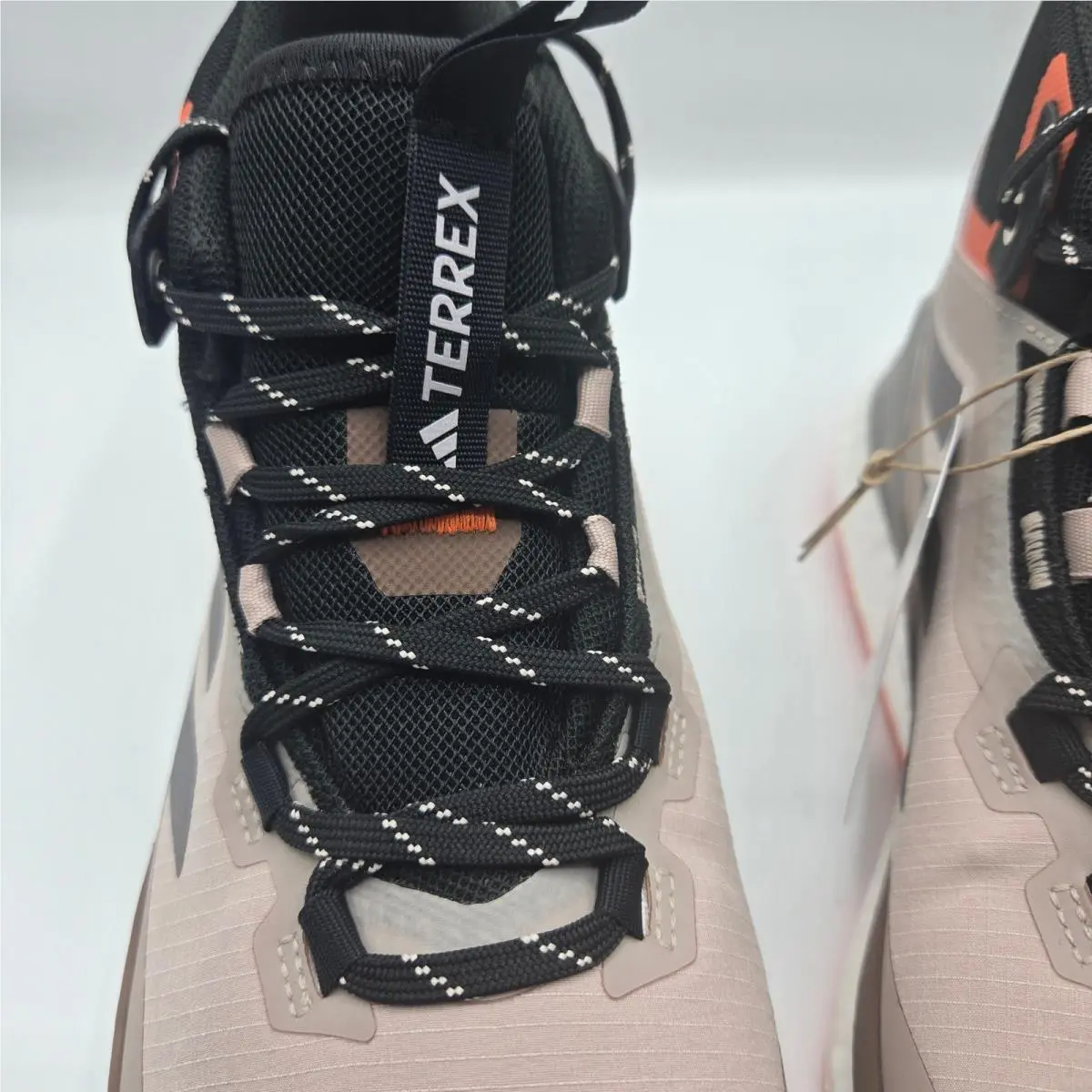Adidas shoes - Beige 2