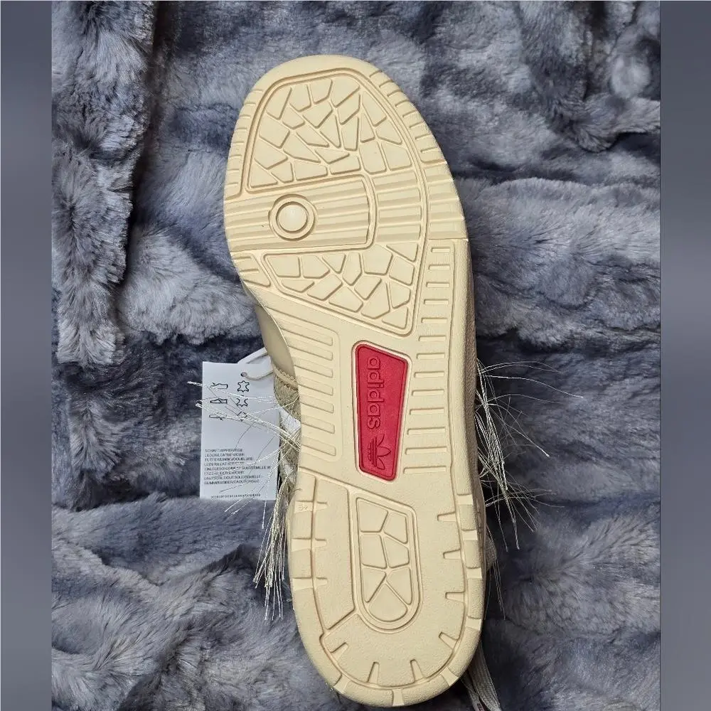 Adidas shoes - Beige 10