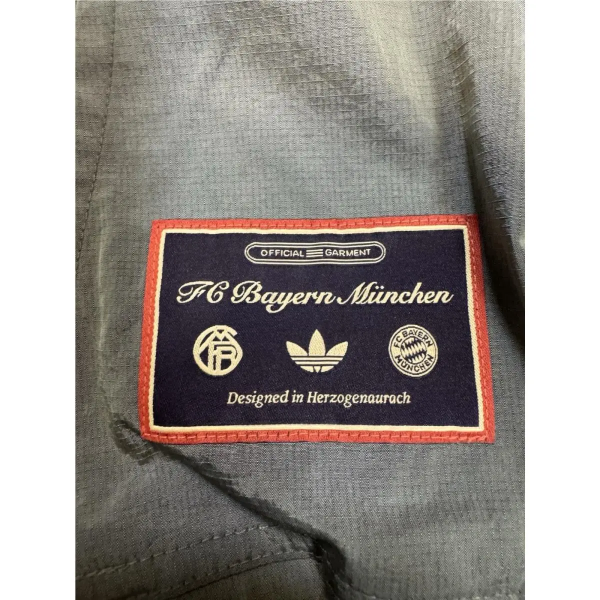 Adidas clothing - adidas FC Bayern Icon Half-Zip - JN0112 - Green, Secondary: Black, Orange, Purple 4