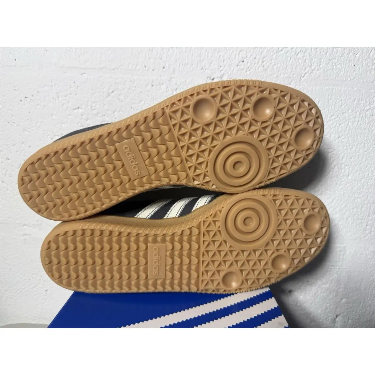 Adidas shoes - Samba - Samba - KJ6073 - white grey gum 4