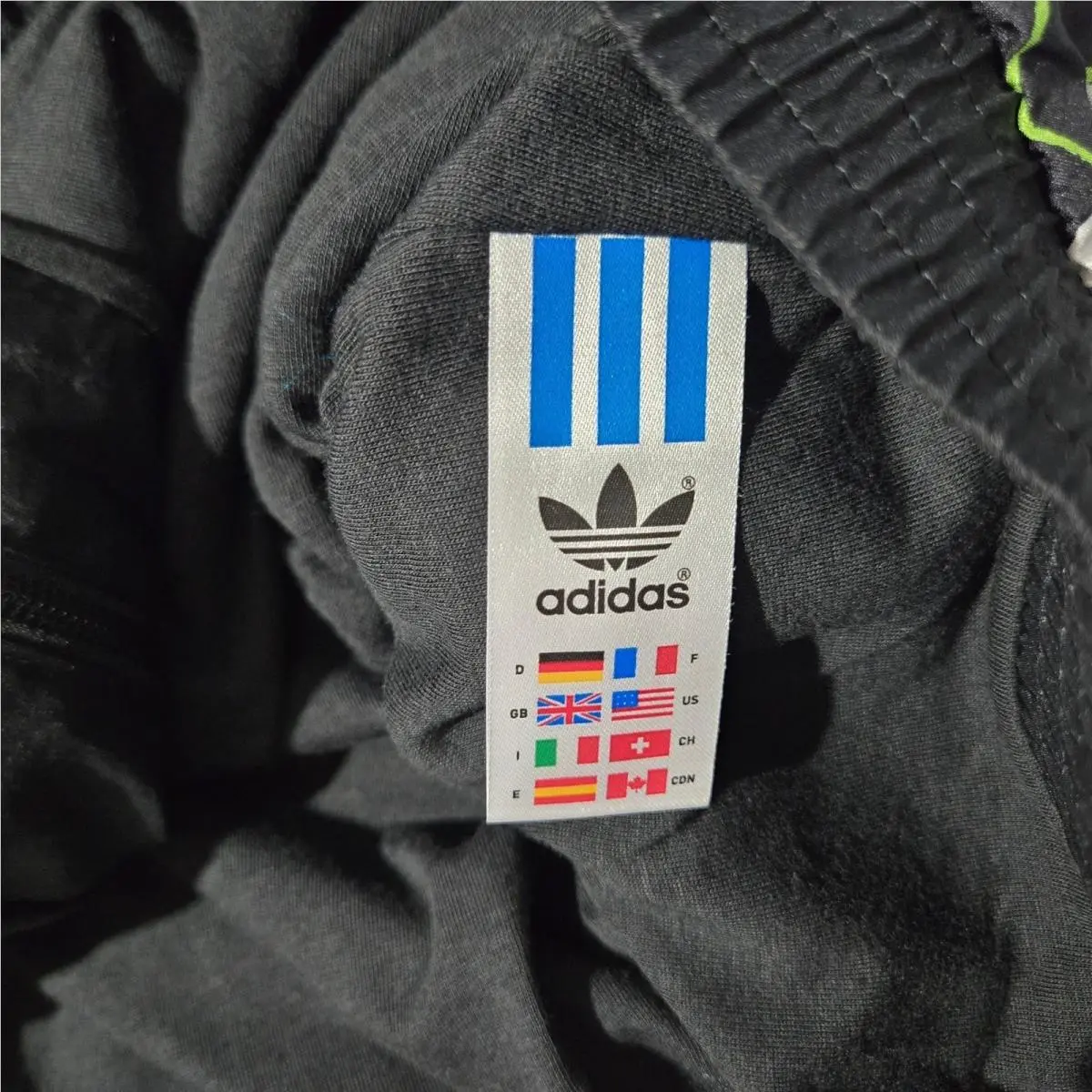 Adidas clothing - Black 4