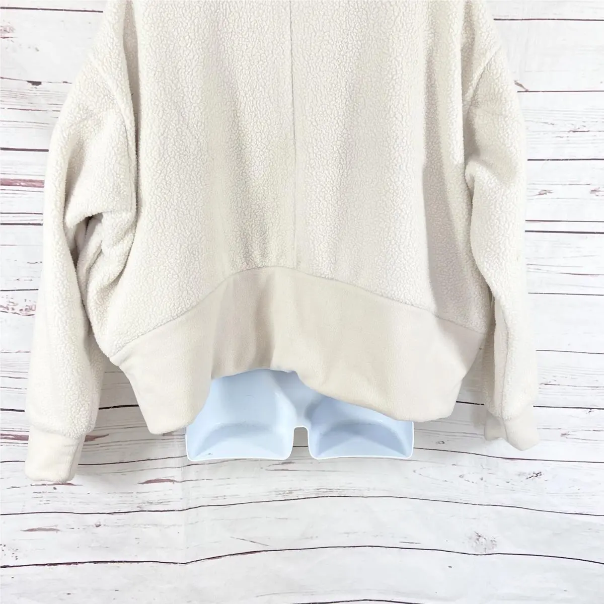 Adidas clothing - Adidas Holidayz - Holidayz - Beige 4