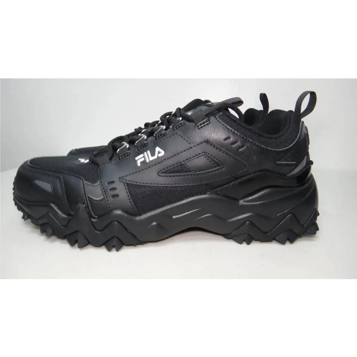 Fila shoes - Oakmont TR - Oakmont - 1JM01687-0 - Black 2