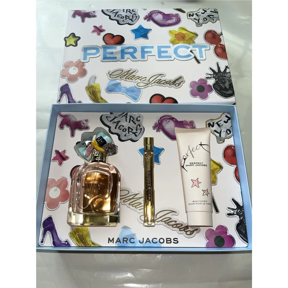 Marc Jacobs Perfect 3 Piece Gift Set Two Perfume Parfum with Body Lotion