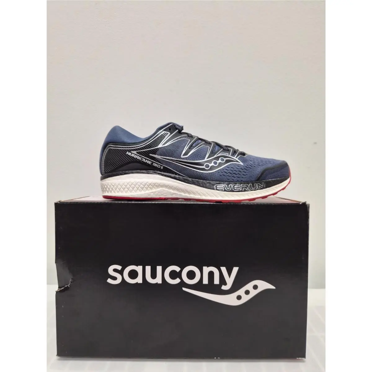 Saucony Hurricane Iso 5 Men`s Medium Width