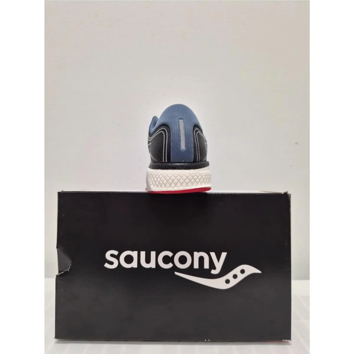 Saucony shoes - Saucony Hurricane ISO 5 - Hurricane ISO - S20460-1 - Navy 1