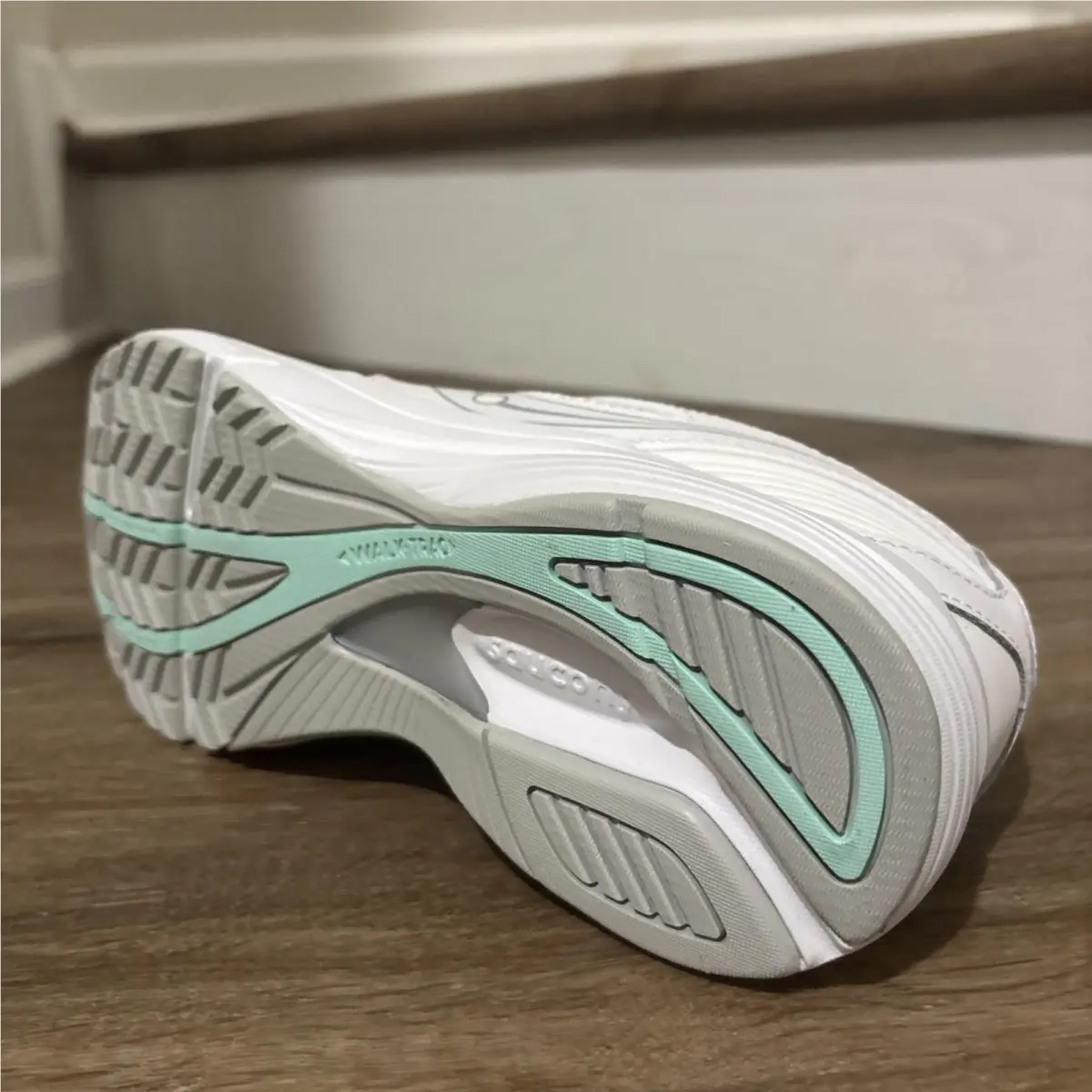 Saucony shoes - Saucony Integrity - Integrity - S50204-1 - White 11