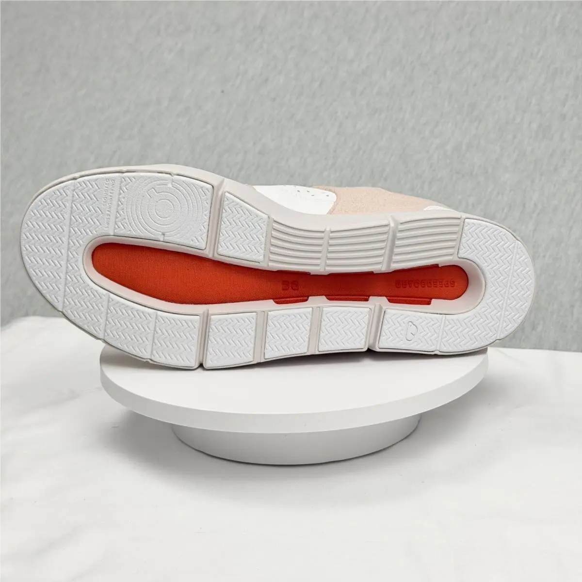 On-Running shoes - The Roger Clubhouse - The Roger Clubhouse - Pink 6