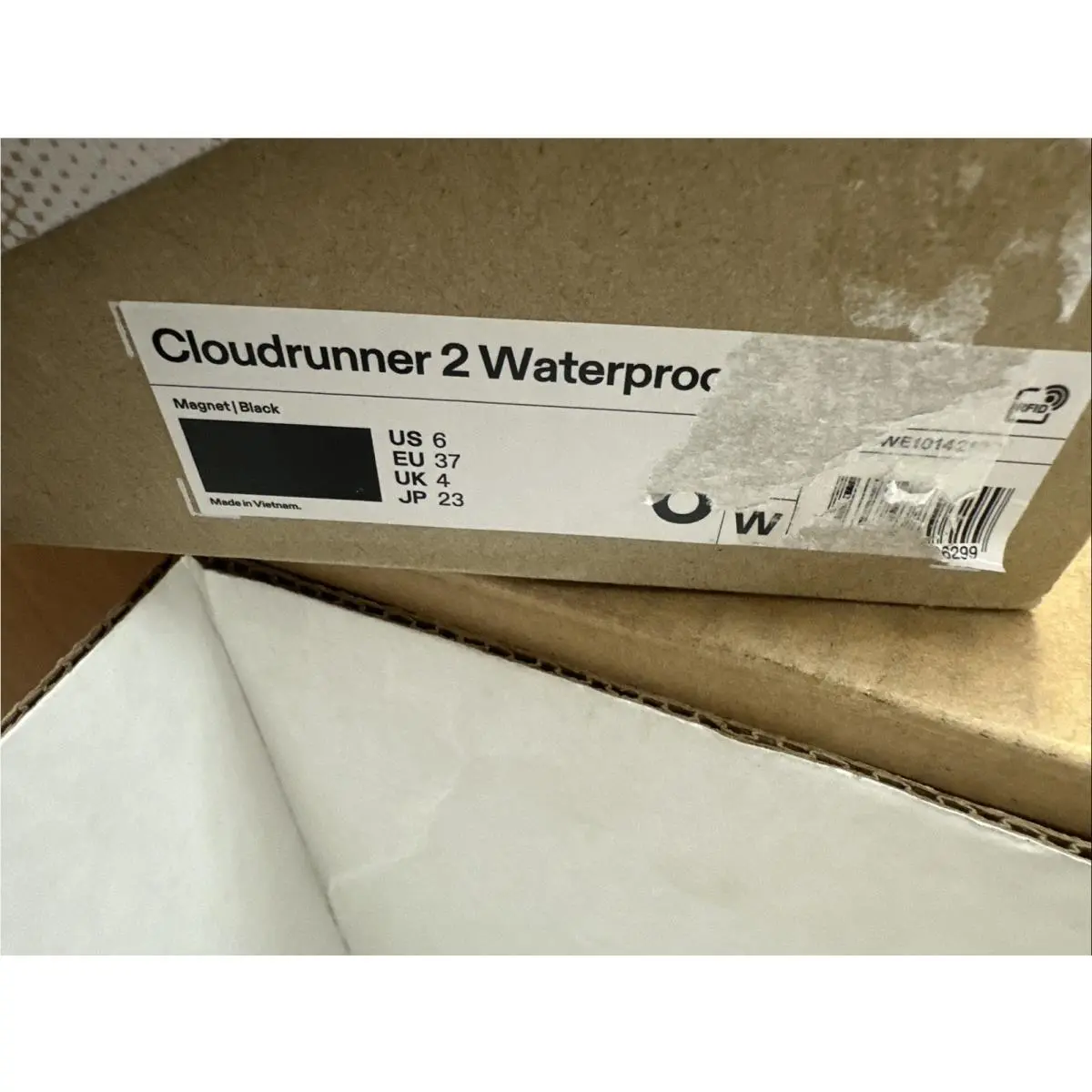 On-Running shoes - On Cloudrunner - Cloudrunner - Black 4
